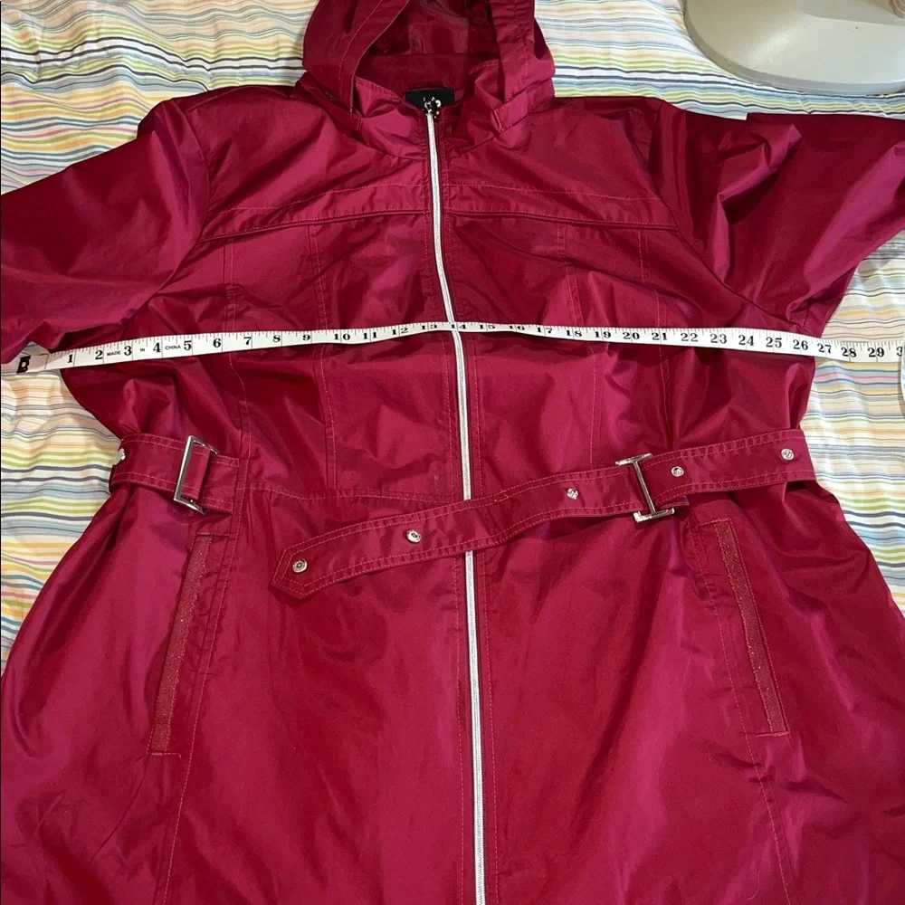 Details Intl Maroon Hooded and Belted Rain Jacket with Zipper 2X EUC‎